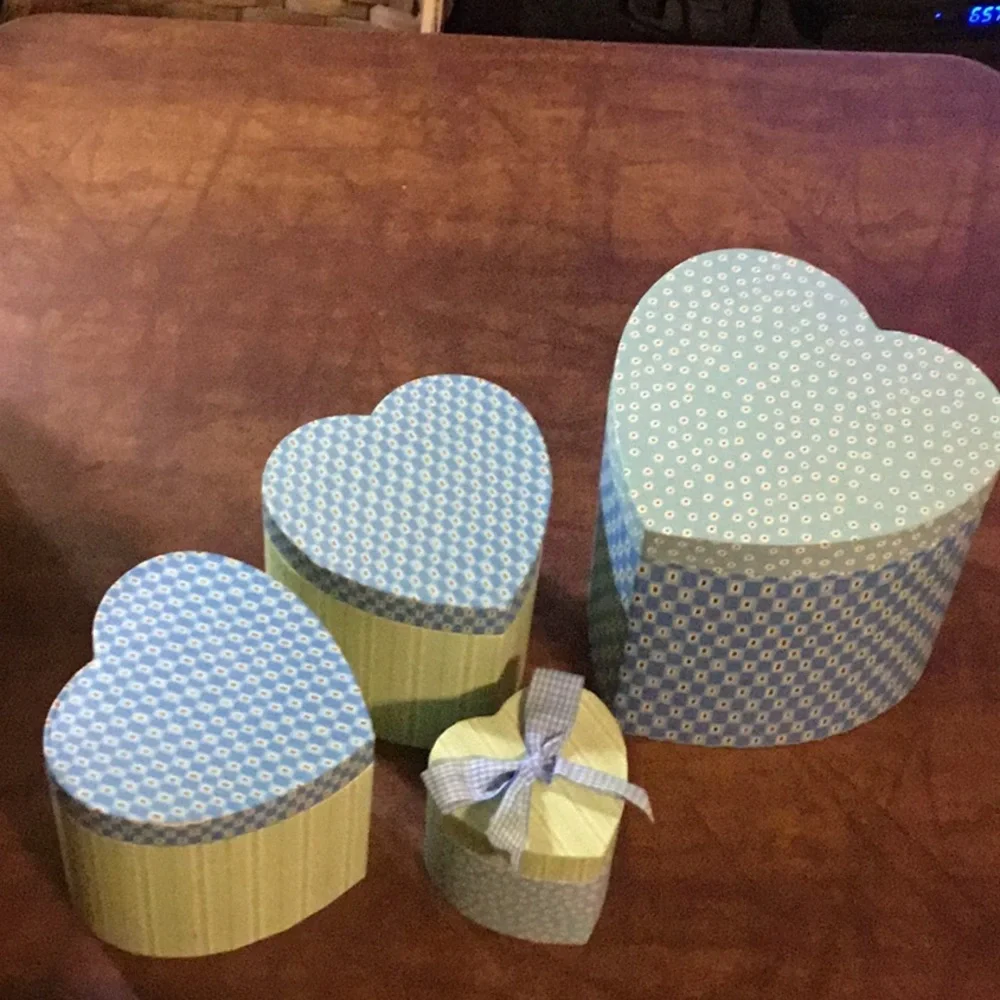 HOLLY HOBBIE Vintage  2004 Stackable Heart Boxes‎ and Hanging 